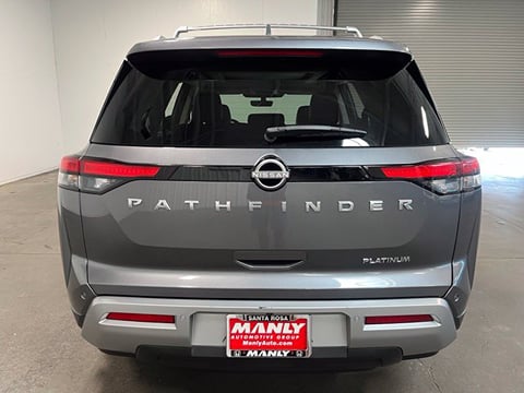 2023 Nissan Pathfinder Platinum