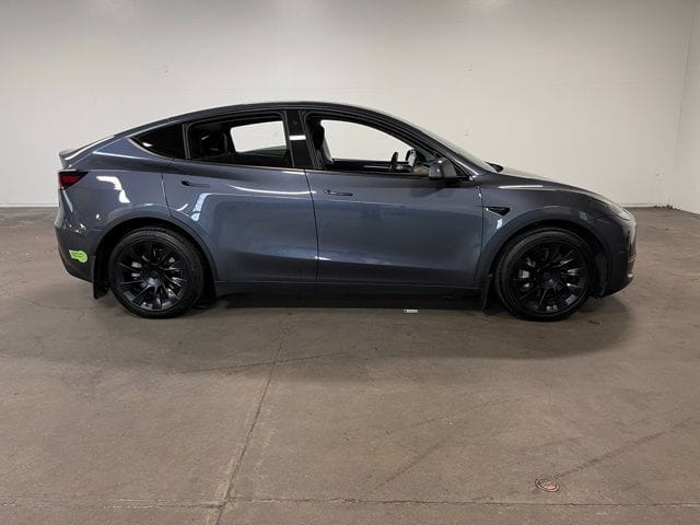 Used 2023 Tesla Model Y Long Range with VIN 7SAYGDEE8PF683350 for sale in Santa Rosa, CA