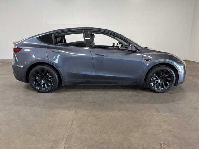 Used 2023 Tesla Model Y Long Range with VIN 7SAYGDEE2PF969419 for sale in Santa Rosa, CA
