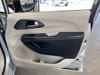 13 imagen en miniatura de 2024 Chrysler Pacifica Hybrid Select