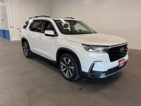 1 image of 2024 Honda Pilot Touring