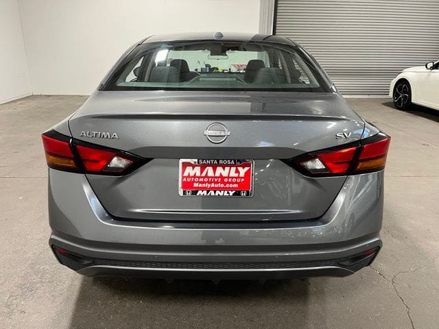 2024 Nissan Altima SV photo 4