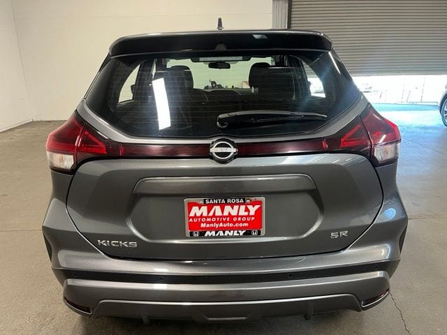 2024 Nissan Kicks SR photo 4