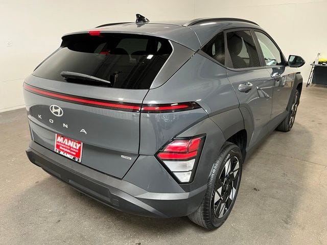 2025 Hyundai Kona SEL photo 3