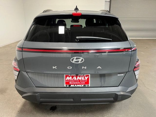 2025 Hyundai Kona SEL photo 4