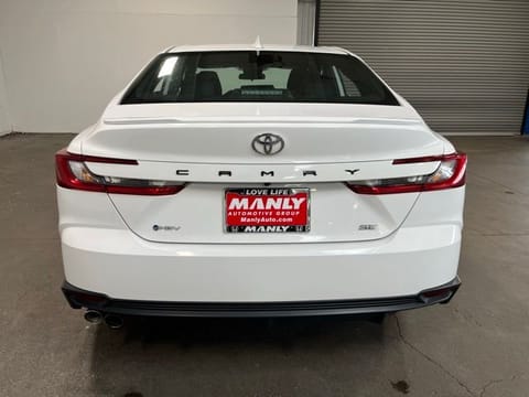 2025 Toyota Camry SE
