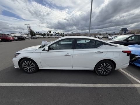 imagen de 2023 Nissan Altima 2.5 SV