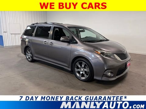 1 image of 2015 Toyota Sienna SE