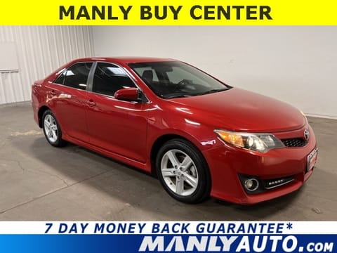 1 image of 2013 Toyota Camry SE