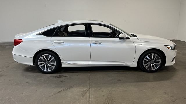Used 2022 Honda Accord Hybrid EX-L with VIN 1HGCV3F59NA002657 for sale in Northfield, Minnesota