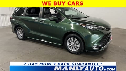 1 image of 2022 Toyota Sienna XLE
