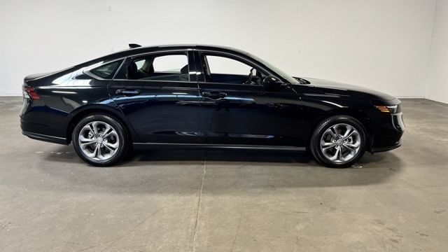Used 2024 Honda Accord EX with VIN 1HGCY1F31RA037029 for sale in Kansas City