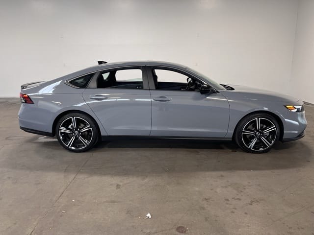 Used 2023 Honda Accord Hybrid Sport with VIN 1HGCY2F58PA033581 for sale in Kansas City