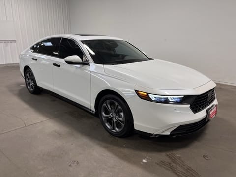 1 imagen de 2024 Honda Accord Hybrid EX-L