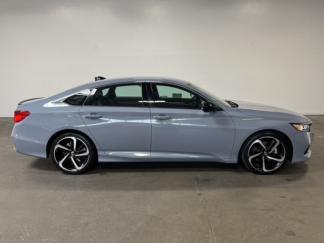 Used 2022 Honda Accord Sport with VIN 1HGCV1F35NA068481 for sale in Northfield, Minnesota