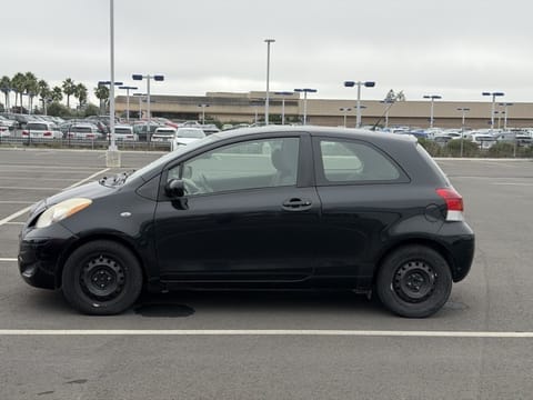 1 imagen de 2010 Toyota Yaris Base