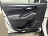 20 thumbnail image of  2023 Toyota Highlander L