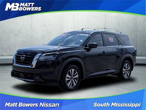 1 image of 2023 Nissan Pathfinder SL