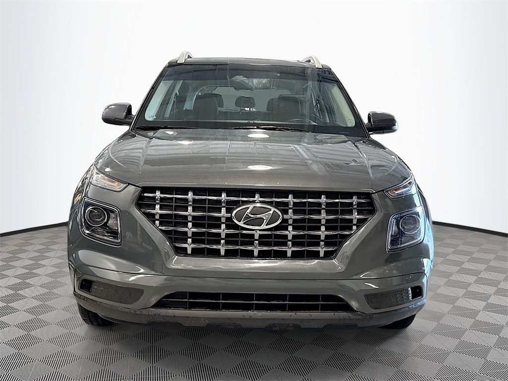 Used 2023 Hyundai Venue SEL with VIN KMHRC8A33PU261109 for sale in Diberville, MS