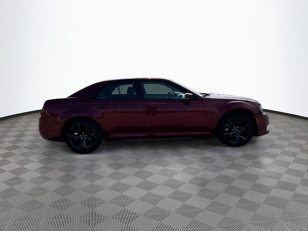 Used 2022 Chrysler 300 Touring L with VIN 2C3CCADG1NH268368 for sale in Diberville, MS