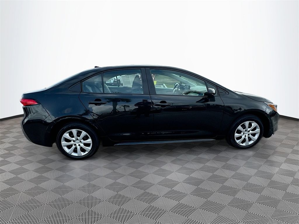 Used 2022 Toyota Corolla LE with VIN 5YFEPMAE5NP370134 for sale in Diberville, MS