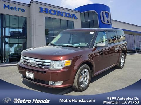 1 image of 2012 Ford Flex SE