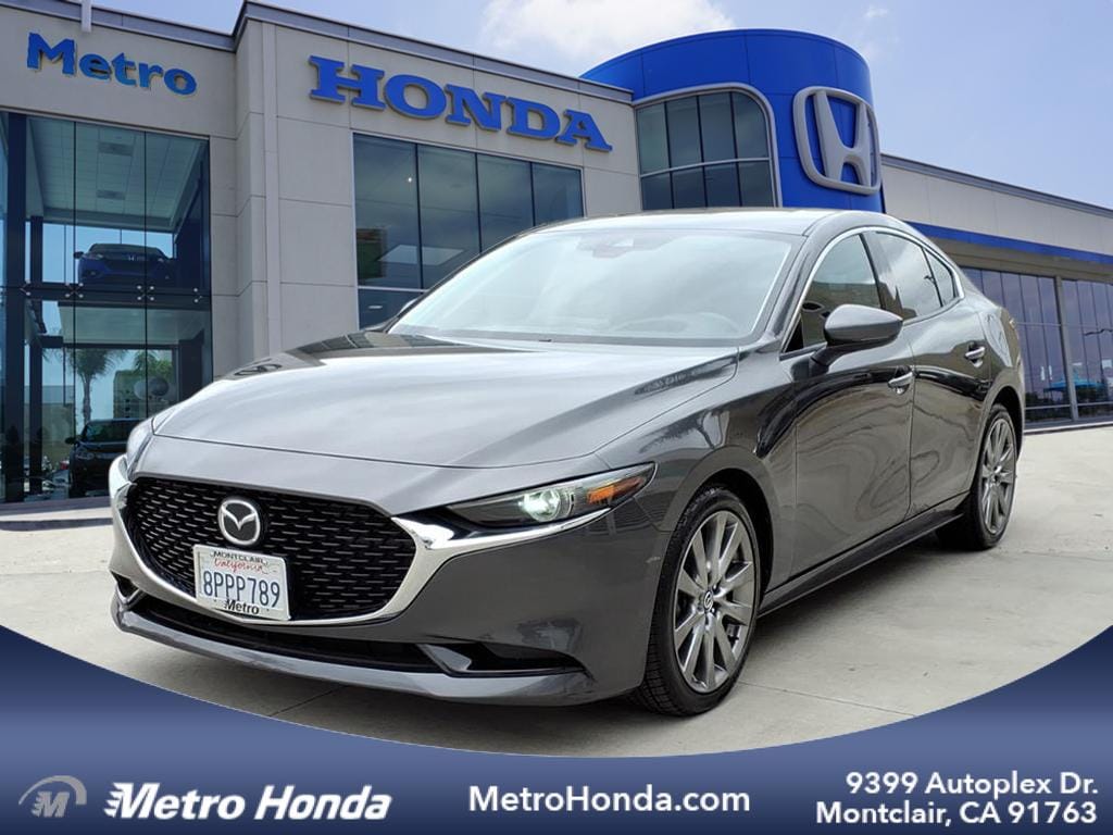 2020 Mazda Mazda3 Premium's photo