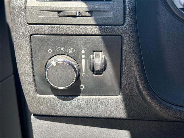 2011 Dodge Challenger SE - Photo 10