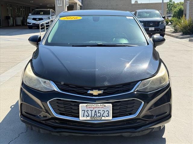 Used 2016 Chevrolet Cruze LT with VIN 1G1BE5SM5G7242753 for sale in Montclair, CA