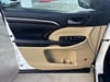 22 thumbnail image of  2016 Toyota Highlander Limited