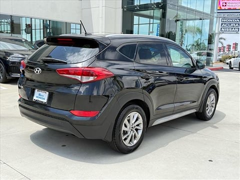 2017 Hyundai TUCSON SE