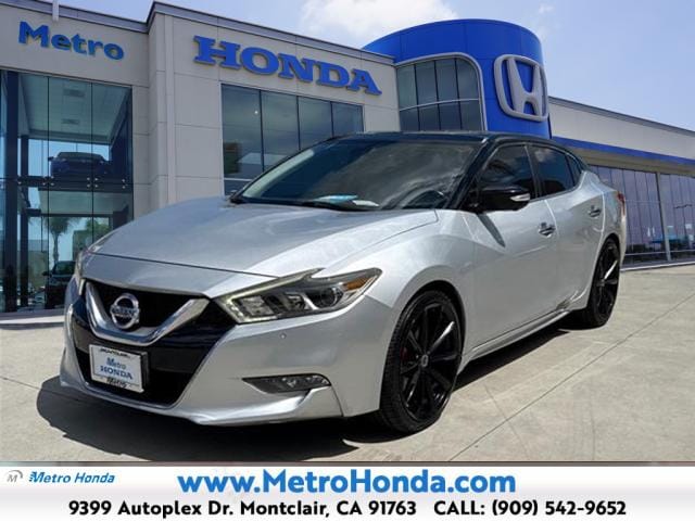 2017 Nissan Maxima Platinum's photo