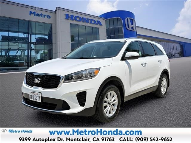 2019 Kia Sorento LX AT's photo