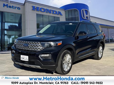 1 image of 2022 Ford Explorer Limited