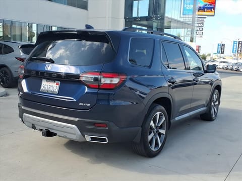2023 Honda Pilot Elite