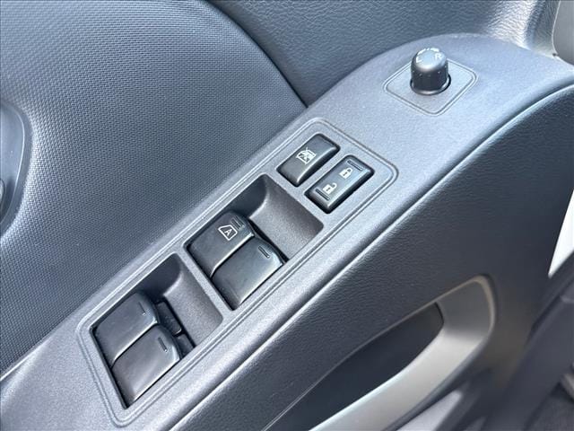 2023 Nissan Frontier SV - Photo 10