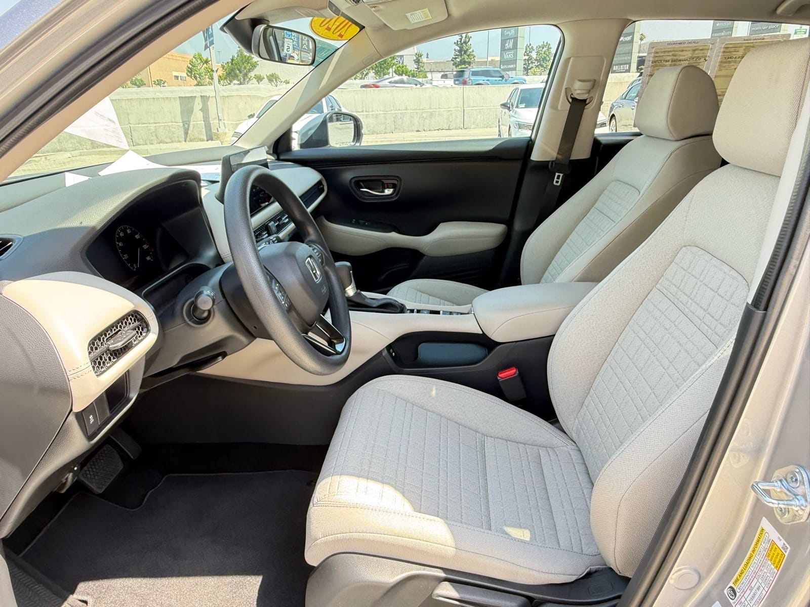 2026 Honda HR-V LX - Photo 18