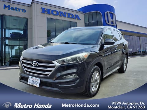1 image of 2017 Hyundai TUCSON SE