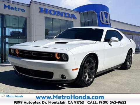1 image of 2015 Dodge Challenger R/T Plus