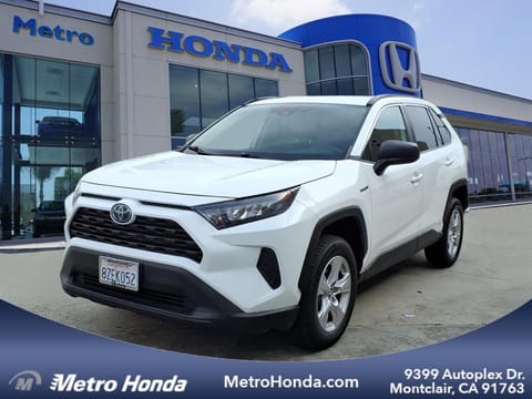 1 image of 2020 Toyota RAV4 Hybrid LE