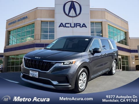 1 image of 2024 Kia Carnival LX