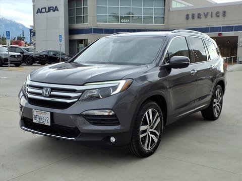 1 image of 2018 Honda Pilot Touring