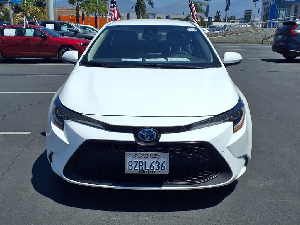 Used 2022 Toyota Corolla LE with VIN JTDEAMDE9N3001539 for sale in Kansas City
