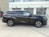 25 thumbnail image of  2022 Toyota Highlander XLE
