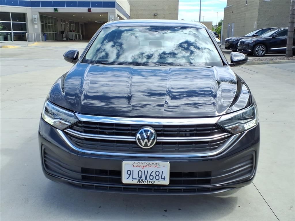 Used 2024 Volkswagen Jetta SE with VIN 3VWEM7BU1RM047659 for sale in Montclair, CA