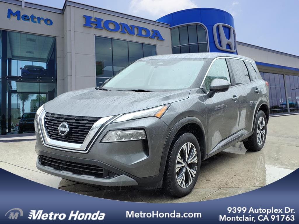 2023 Nissan Rogue SV's photo