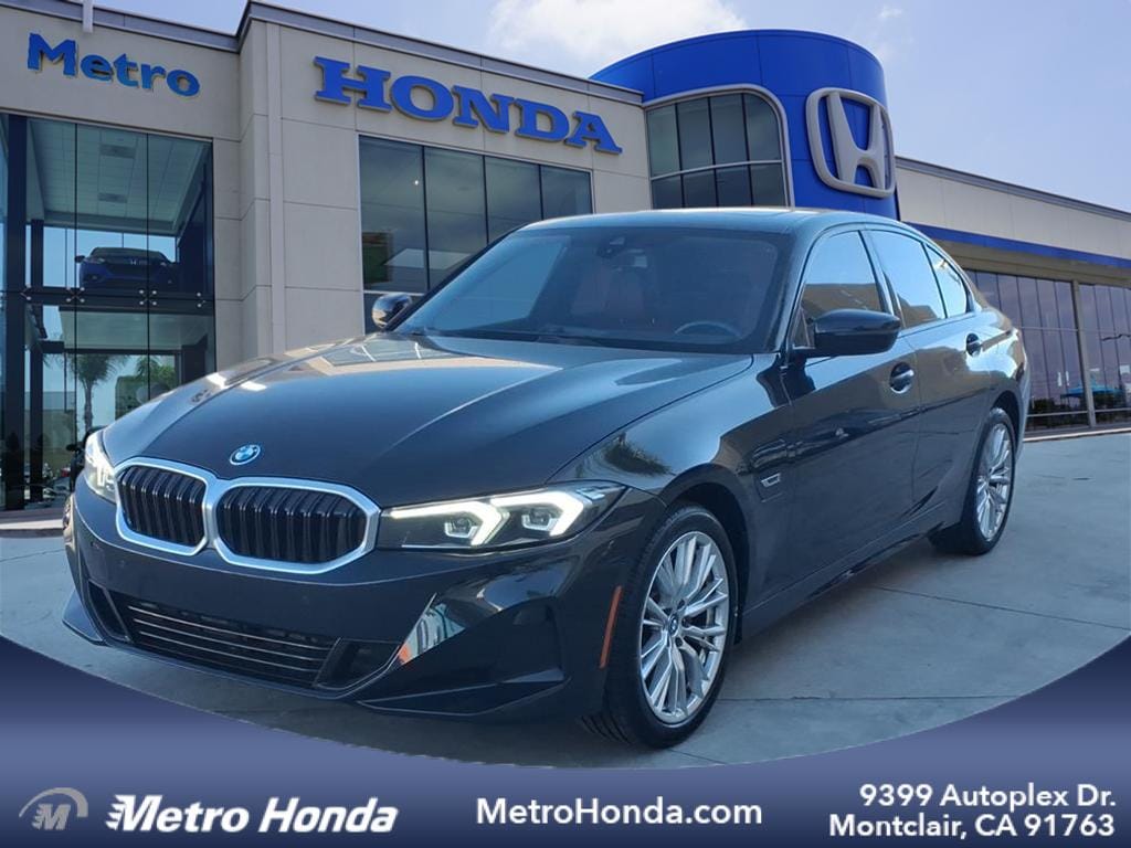 2023 BMW 3 Series 330e