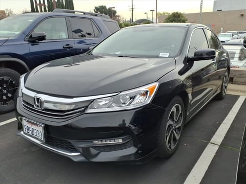 1 image of 2017 Honda Accord EX