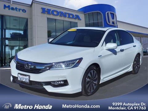1 image of 2017 Honda Accord Hybrid Touring