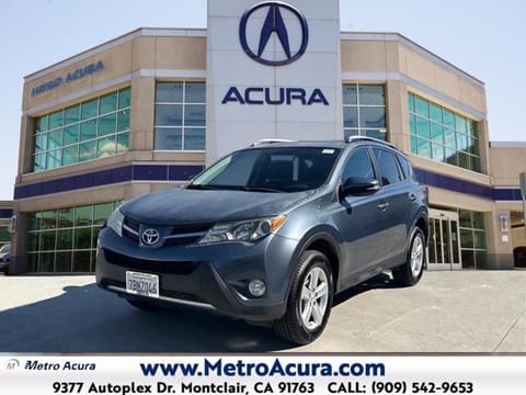 1 image of 2013 Toyota RAV4 XLE